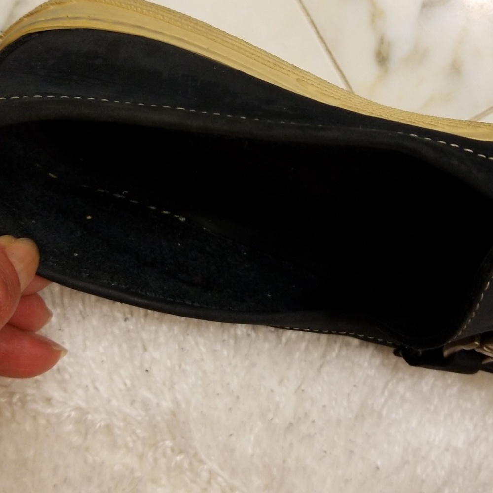 Shoes - Picture 8 of 8